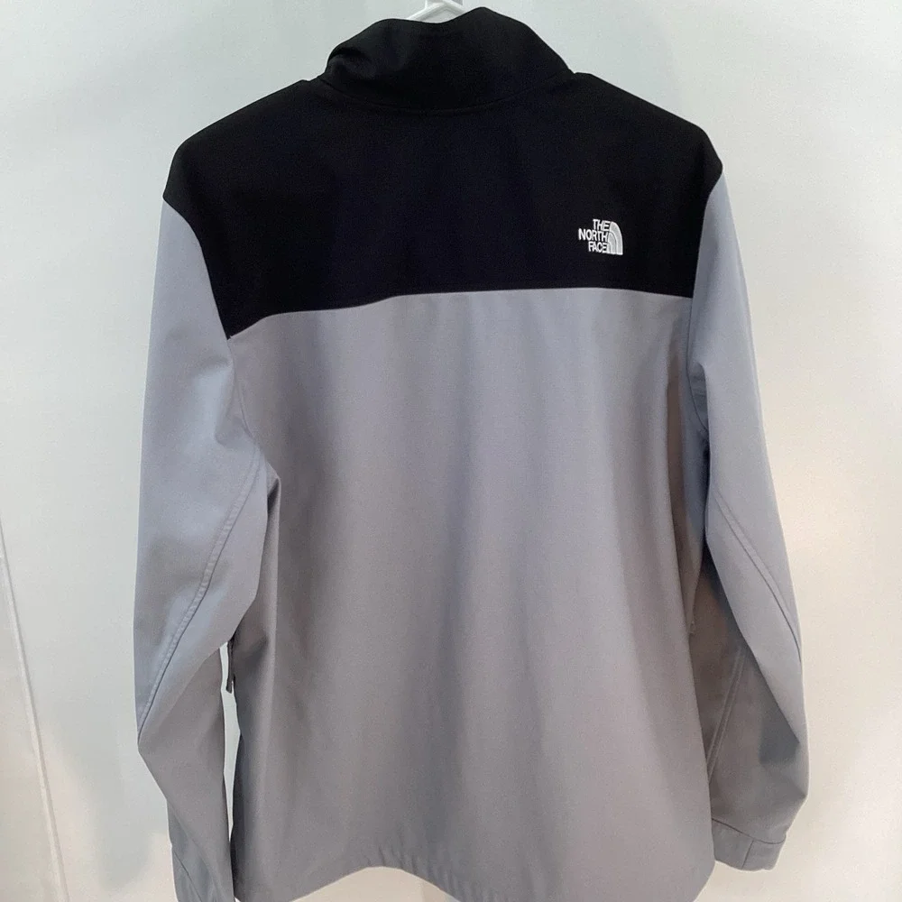 Mens The North Face Castle Rock SoftShell Full Sip Long Sleeve Jacket-Black/Gray